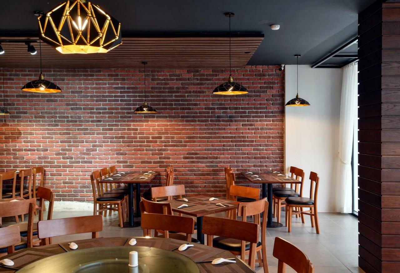 The Marron Hotel Thanh Hóa المظهر الخارجي الصورة